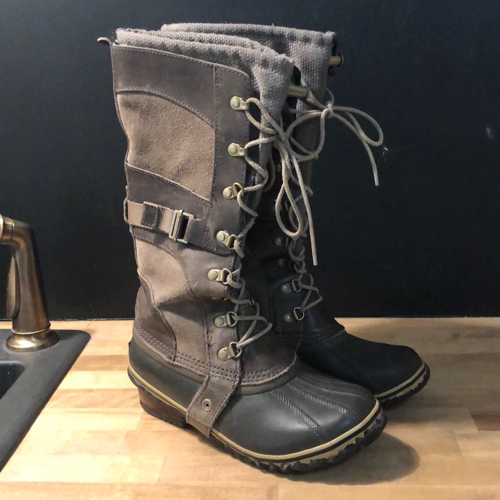 SOREL Conquest Carly boot.  SOLD OUT EVERYWHERE